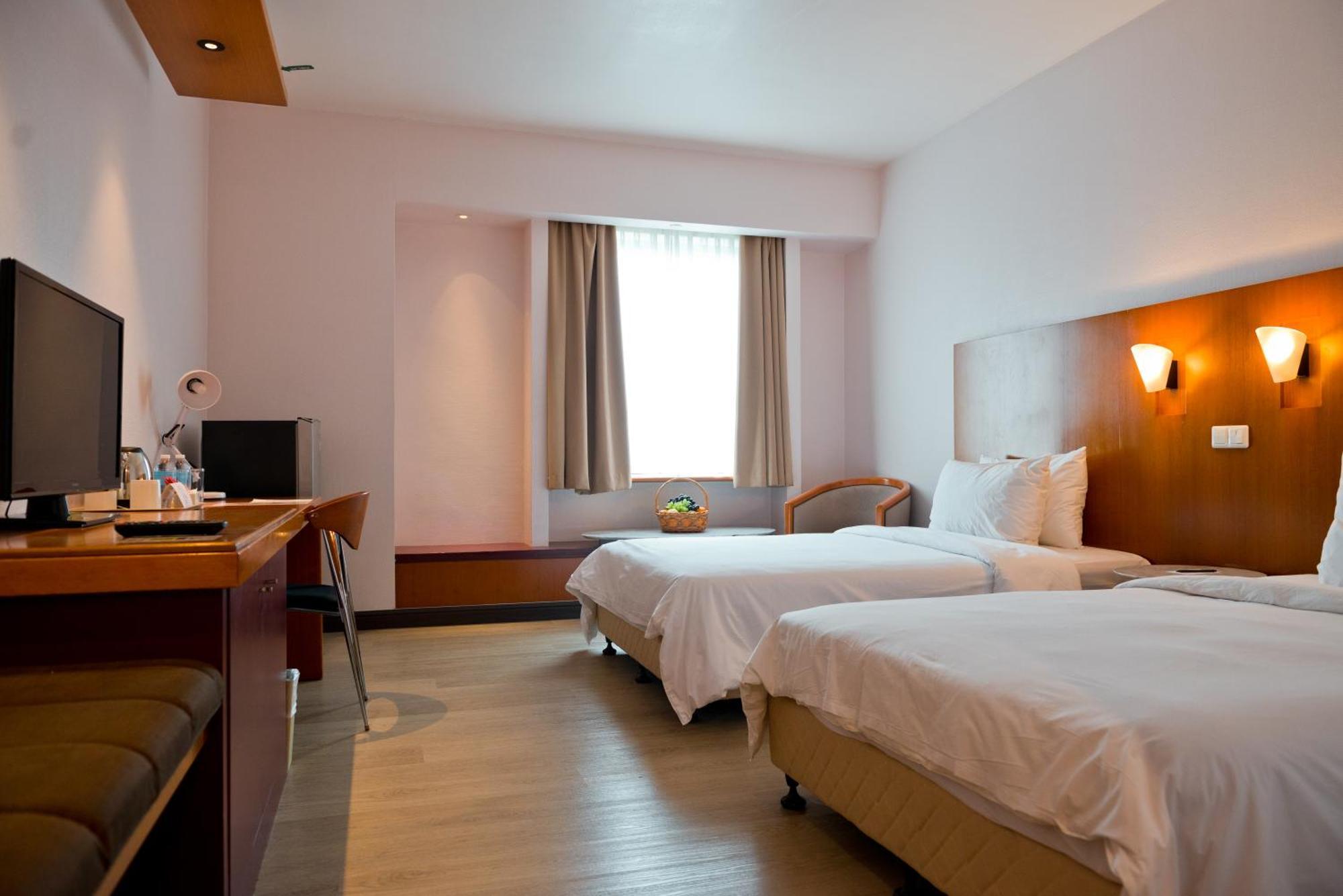 Parkcity Everly Hotel Bintulu Exteriör bild