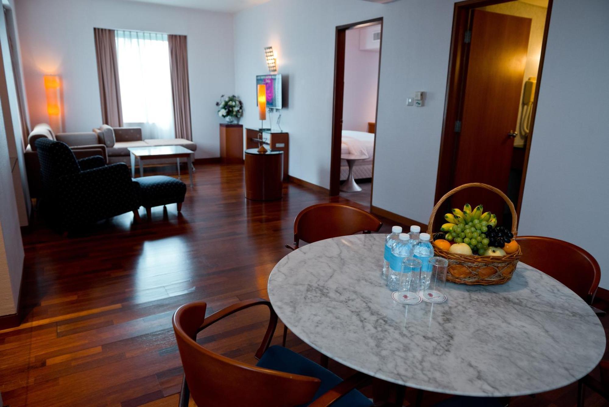 Parkcity Everly Hotel Bintulu Exteriör bild