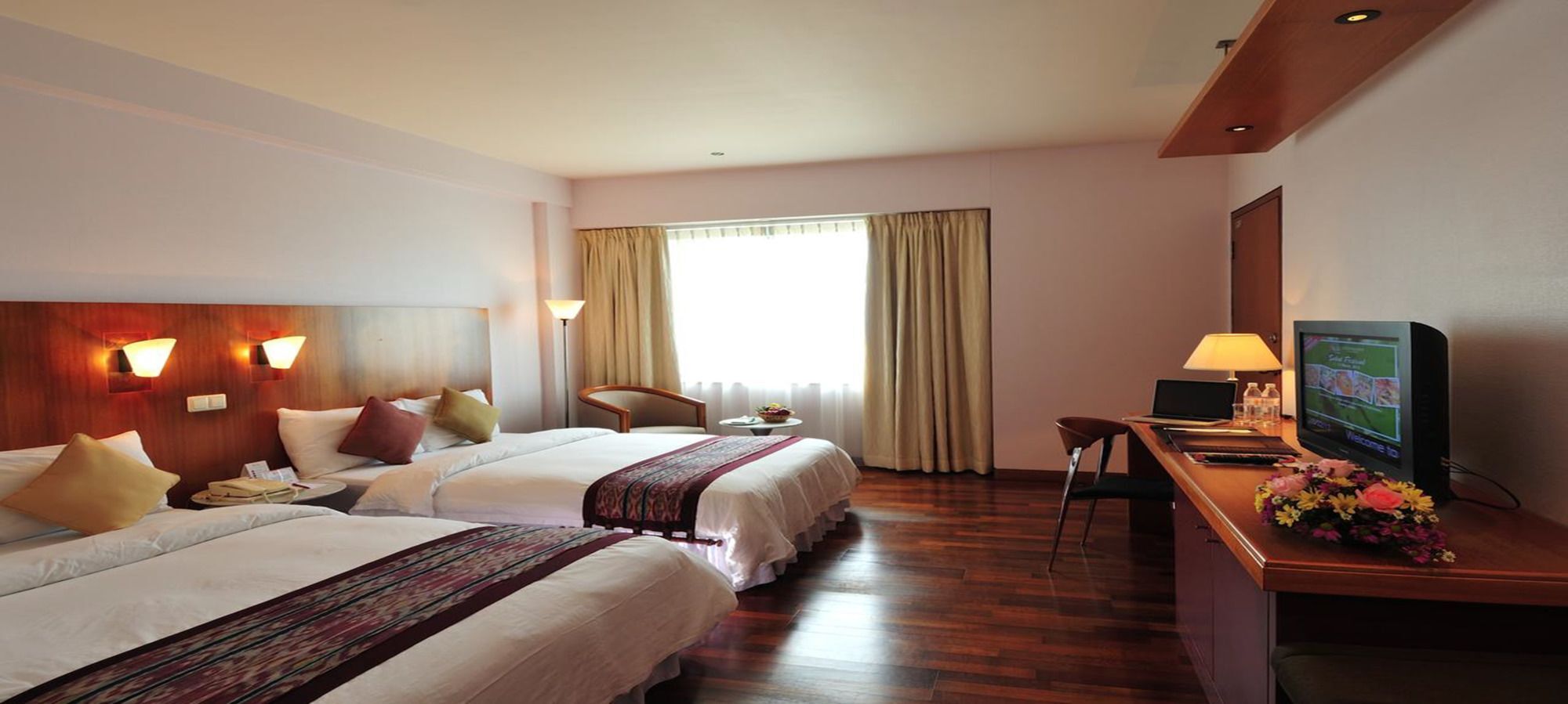 Parkcity Everly Hotel Bintulu Exteriör bild